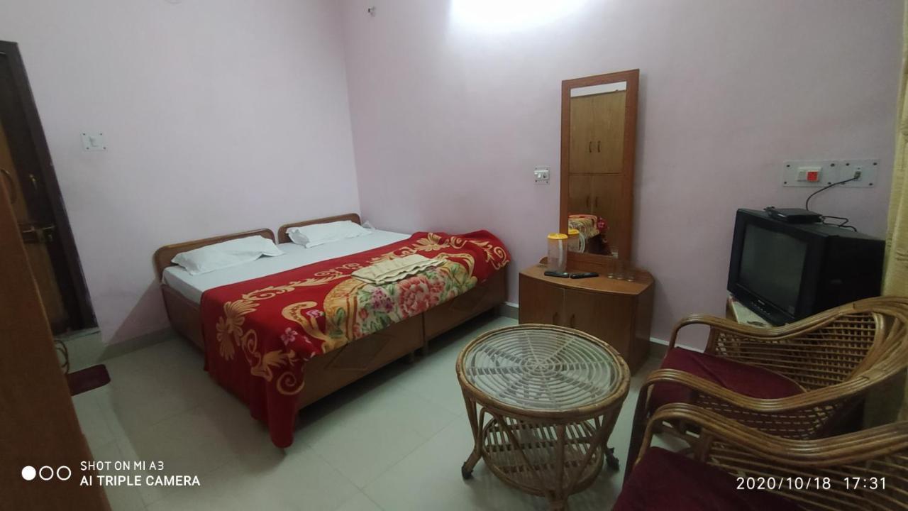 Hotel Himalayan Inn Uttarkashi Bagian luar foto